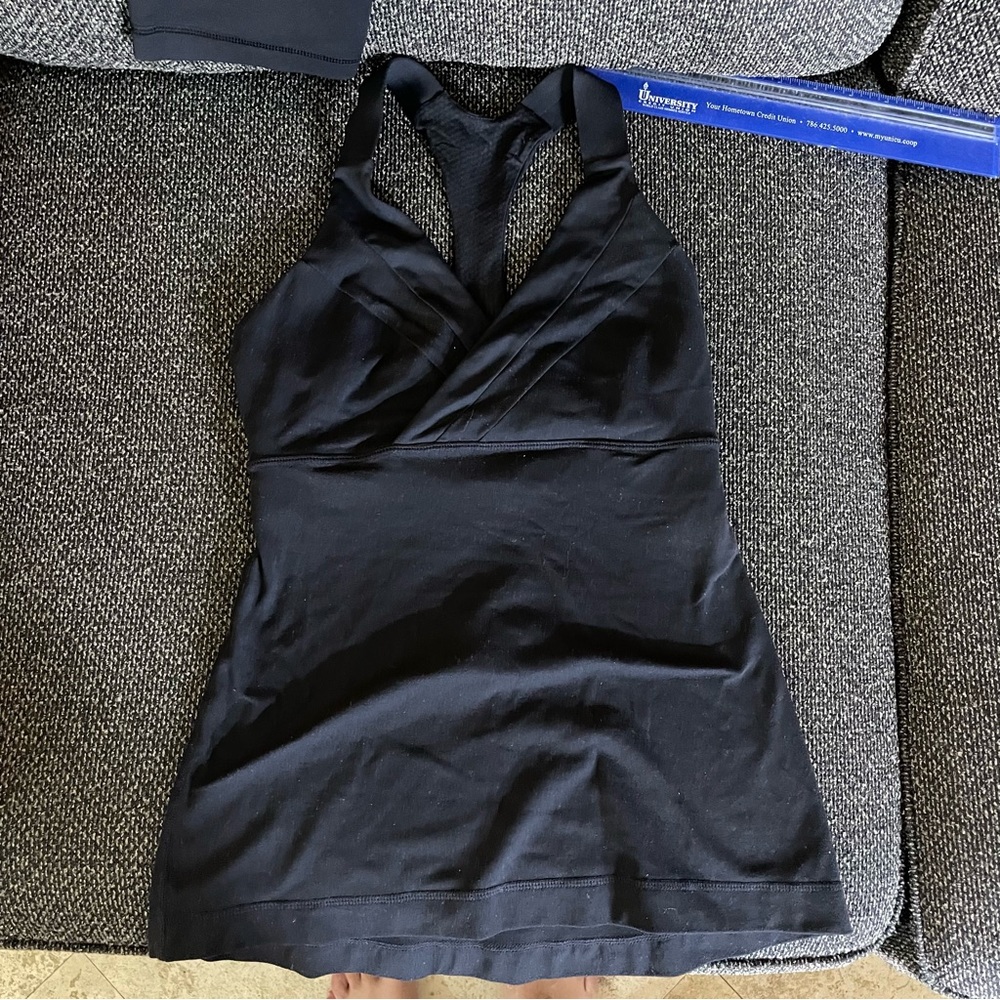 LULULEMON ATHLETICA WOMENS BLACK TANK